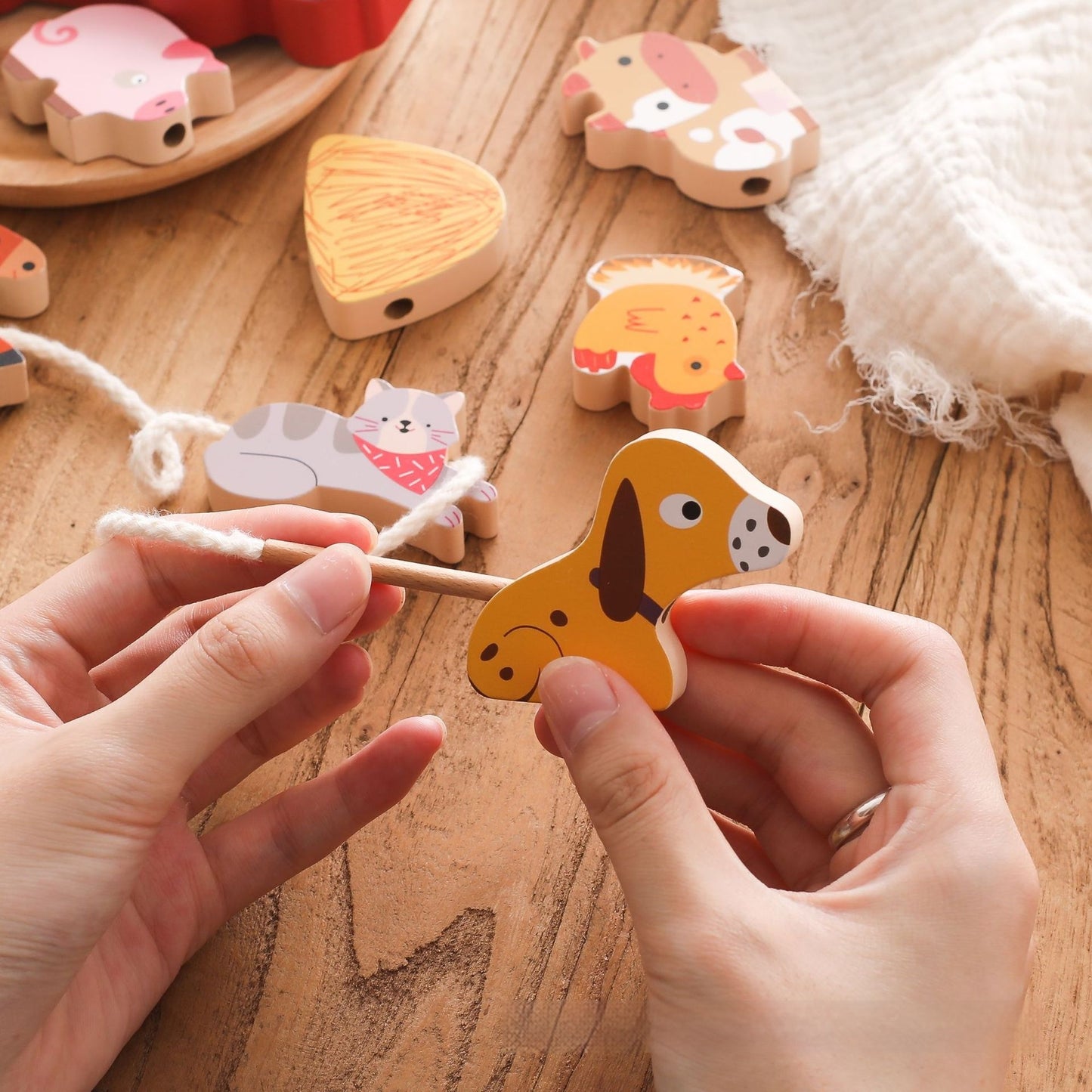 Baby Early Childhood Educational Toys Hands-on Brain Farm Theme Animal Car Shape Decoration Bead String Toy